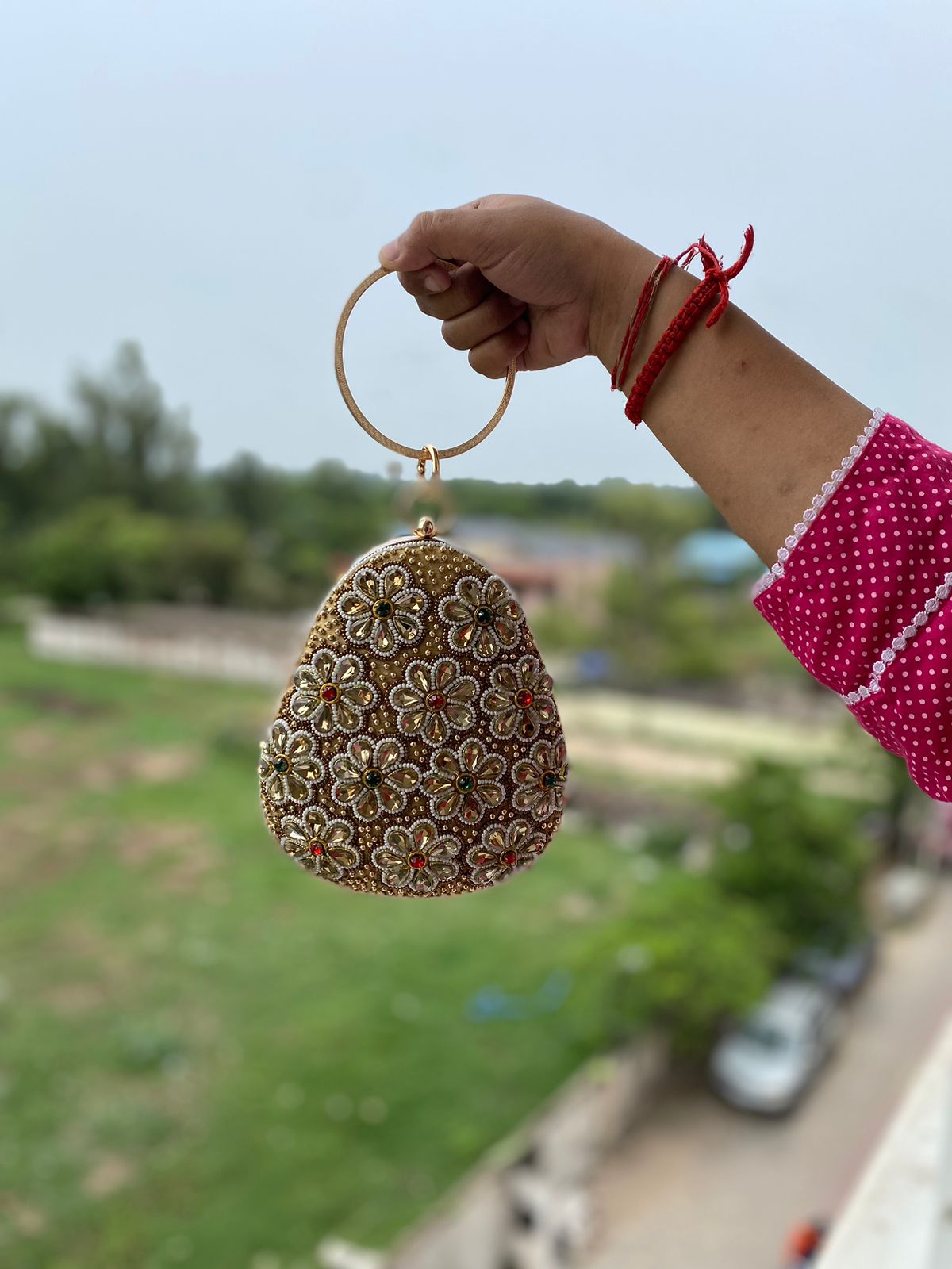 Exquisite Gold & Multi-Color Floral Beaded Teardrop Ring Clutch