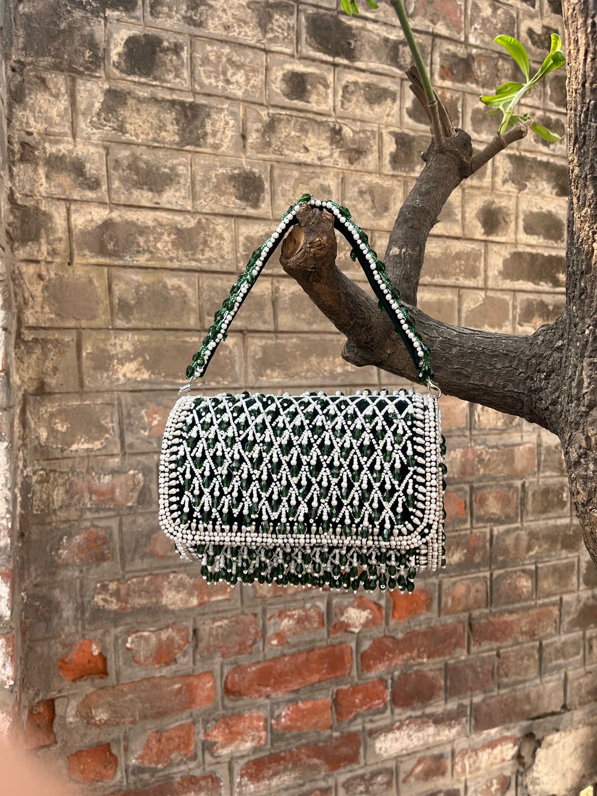 Pearl & Petal Purses: Handcrafted Elegance