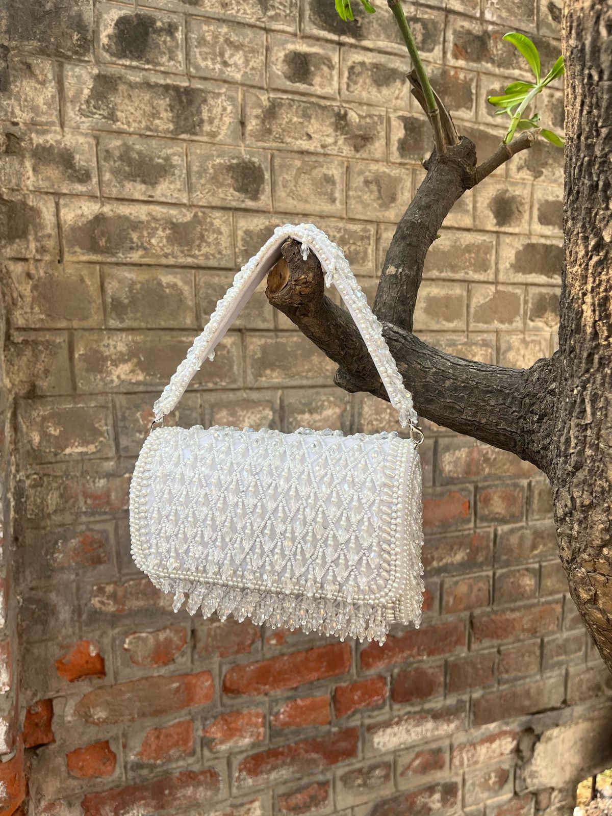 Pearl & Petal Purses: Handcrafted Elegance